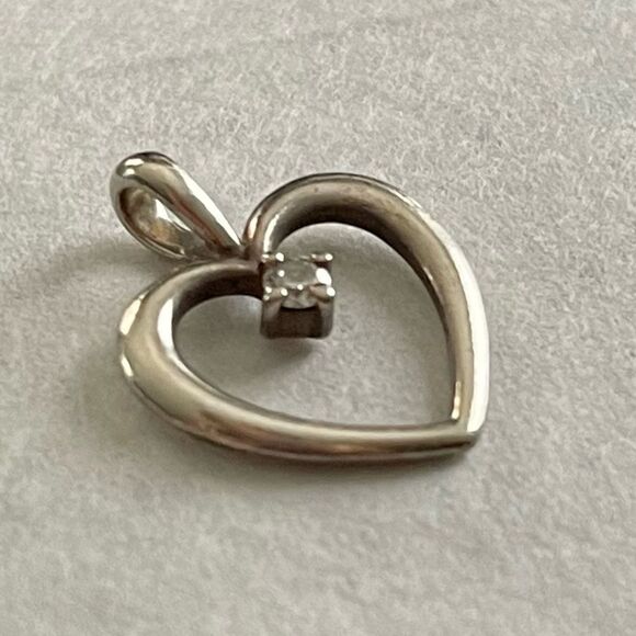 James Avery Sterling Silver Heart with Diamond Pendant in JA Box Cloth Pendant - Picture 14 of 16